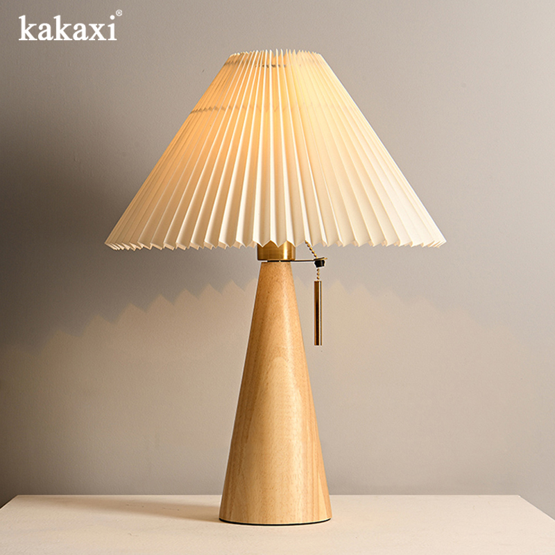 Desk Setup Vintage - Lampada da tavolo retrò in legno