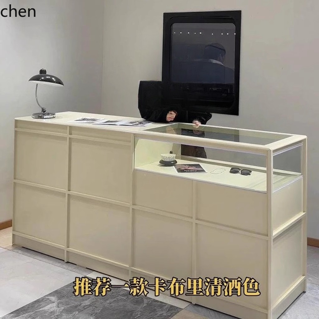 CZ Negozio di abbigliamento Ta - Desk Setup For Office recensione e prezzo