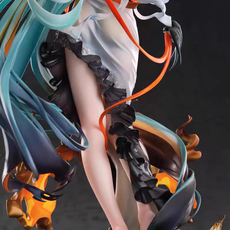 1/8 PVC Capelli Lunghi Hatsune - Desk Setup Editing recensione e prezzo