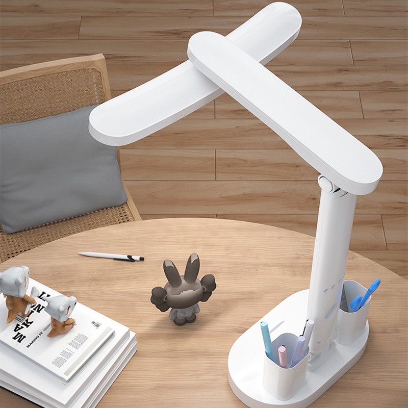 Lampada da tavolo con orologio - Desk Setup Study recensione e prezzo
